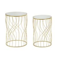 Kép 1/6 - Asztalok lineáris geometrikus mintával 2db-os szett arany ø 38x55-33x50 cm