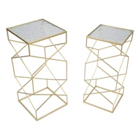 Kép 2/8 - Négyzet alakú üveg asztal 2db-os szett arany 31,5x31,5x68-28x28x64 cm 1