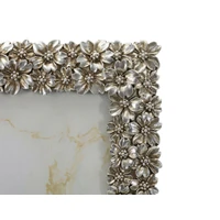 Kép 4/6 - Flowy képkeret ezüst 20,7x1,6x26 (belső méretek 15x20) cm 3