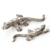 Kép 2/2 - Gatos3 gyík figura Ezüst 25x11x5 cm 1