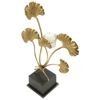 Kép 4/8 - Iris gyertyatartó ginko biloba levelekkel arany/fekete 29x12.5x44 cm 1