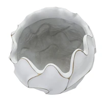 Kép 2/6 - Kaspó gömb alakú törtfehér ø 44x37 cm