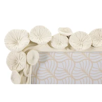 Kép 3/6 - Lotus képkeret krémszín 25,8x2x31 ( belső méret 20x25) cm 2