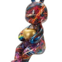 Kép 6/7 - Nyúl figura szívecskével pszichedelikus többszínű -A- 8X10X23 cm 4
