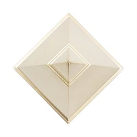 Kép 6/7 - Piramis arany 11,5x11,5x15,5 cm 4