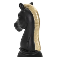 Kép 5/7 - Sakk ló figura fekete/arany 10,5x8,5x19 cm 3