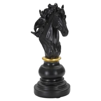Kép 2/8 - Sakk ló figura fekete/arany 14x11x27 cm 1