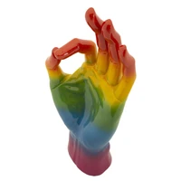 Kép 9/10 - Szivárvány kéz ok többszínű 16x10,5x36 cm 4
