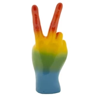 Kép 7/8 - Szivárvány kéz victory többszínű 16x13x36,5 cm 4