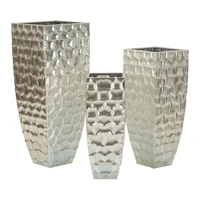 Kép 3/9 - Tris váza fémből 3 db-os szett ezüst ø 38,1x90,8-30,5x75,6-24,8x62,2 cm