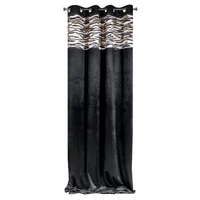 Kép 2/6 - kelis-eva-minge-barsony-fuggony-fekete-140-x-250-cm-hatter-nelkul