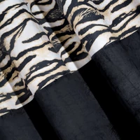 Kép 5/6 - kelis-eva-minge-barsony-fuggony-fekete-140-x-250-cm-hullam