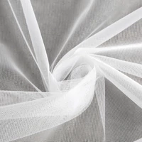 Kép 6/10 - esel-fenyes-mikrohalos-fenyatereszto-fuggony-feher-350-x-150-cm-gyurt-anyag-1