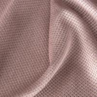 amaro-sotetito-fuggony-apro-szerkezeti-mintaval-pasztell-rozsaszin-135x250-cm-gyurt-anyag-1