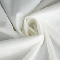 Kép 4/10 - melanie-barsony-sotetito-fuggony-feher-140-x-250-cm-felgyurt