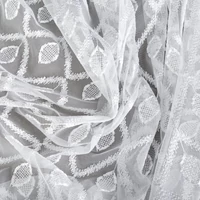 Kép 5/9 - mia-fenyatereszto-fuggony-feher-350-x-140-cm-anyag