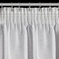 Kép 7/11 - lena-mintas-dekor-fuggony-feher-350-x-270-cm-akasztva