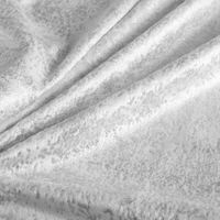 Kép 2/11 - Avena bársony sötétítő függöny Fehér 135x270 cm 6