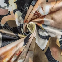Kép 10/11 - Betty bársony sötétítő függöny Grafit 140x300 cm 9