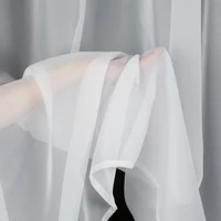 Kép 2/16 - Lucy fehér fényáteresztő függöny voile anyagból 200x270 cm 1