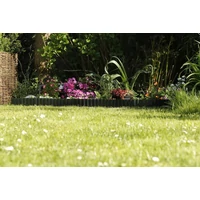 Kép 1/7 - GREENBORDER - Hullámos műanyag gyepszegély 0,15 x 9 m zöld