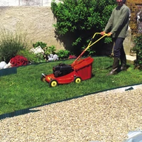 Kép 1/7 - GREENBORDER - Hullámos műanyag gyepszegély 0,20 x 9 m zöld