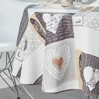 Kép 1/3 - Beige love szennytaszító kör alakú asztalterítő 160 cm