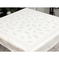 Kép 2/4 - Ezüst lurex asztalterítő páfrány mintás 96x100 cm 1