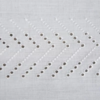Kép 4/6 - Ines hímzett asztalterítő Krémszín 160x240 cm 3