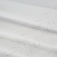 Kép 6/6 - Ines hímzett asztalterítő Krémszín 160x350 cm 5
