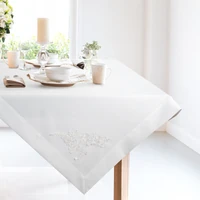 Kép 1/4 - Tulia terítő elegáns díszítéssel Fehér 85x85 cm
