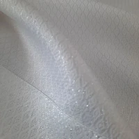 Kép 5/10 - jowita-lurex-asztalterito-feher-ezust-40-x-200-cm-hs391155 9