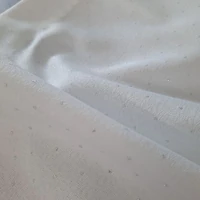 Kép 2/10 - ellen-lurex-asztalterito-feher-ezust-40-x-180-cm-hs391226 8
