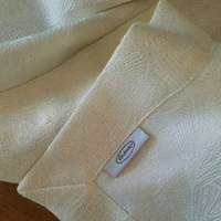 Kép 8/8 - lilian-lurex-asztalterito-krem-arany-40-x-200-cm-hs391236 7