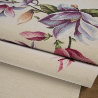 Kép 4/5 - magnolia-viragmintas-gobelin-asztali-futo-natur-45-x-140-cm-hajtogatott-anyag