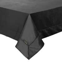 Kép 3/6 - egyszinu-barsony-asztalterito-fekete-145-x-220-cm-hatter-nelkul