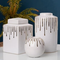 Kép 3/5 - luis-02-keramia-edeny-fedellel-feher-arany-14-x-14-x-28-cm-hs401857-hangulatkep