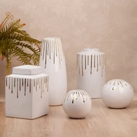 Kép 4/5 - luis-02-keramia-edeny-fedellel-feher-arany-14-x-14-x-28-cm-hs401857-hangulatkep-1