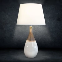 Kép 2/9 - katia-lampa-kremszin-bezs-28-x-28-x-73-cm-felkapcsolva