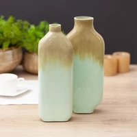 Kép 4/4 - bali-uveg-vaza-bezs-menta-14-x-7-x-33-cm-hangulatkep