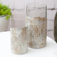 Kép 5/5 - dimon-uveg-gyertyatarto-bezs-13-x-13-x-27-cm-hangulatkep-1