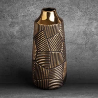 Kép 2/5 - emmi-05-keramia-vaza-fekete-arany-13-x-13-x-30-cm-hs401416 1