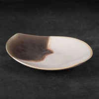 Kép 2/6 - katia-dekorativ-keramia-tal-kremszin-bezs-28-x-23-x-6-cm-hatterrel