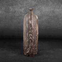 Kép 2/4 - marika-keramia-vaza-barna-13-x-13-x-52-cm-hatterrel
