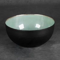 Kép 2/4 - dora-fem-disztal-fekete-zold-20-x-20-x-9-cm-hatterrel
