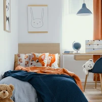 Kép 2/2 - kids-rokas-barsony-parnahuzat-feher-narancssarga-45-x-45-cm-hangulatkep