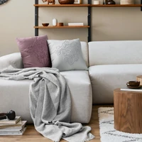 Kép 2/3 - mira1-parnahuzat-diszes-ratettel-zold-45-x-45-cm-hangulatkep