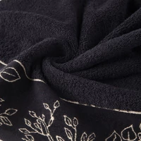 Kép 4/5 - victoria7-jacquard-torolkozo-fekete-70-x-140-cm-gyurt-anyag