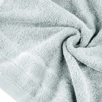 Kép 4/4 - damla-velur-torolkozo-ezust-30-x-50-cm-gyurt-anyag