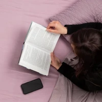 Kép 7/7 - nova3-pamut-szaten-gumis-lepedo-huvos-bezs-160-x-200-cm-30-cm-hangulatkep